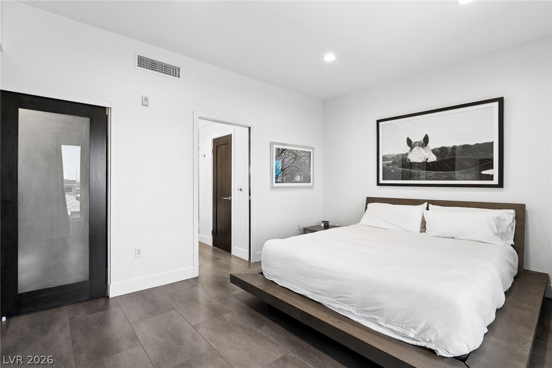 Photo 19 of 52, 8925 W Flamingo Road #325