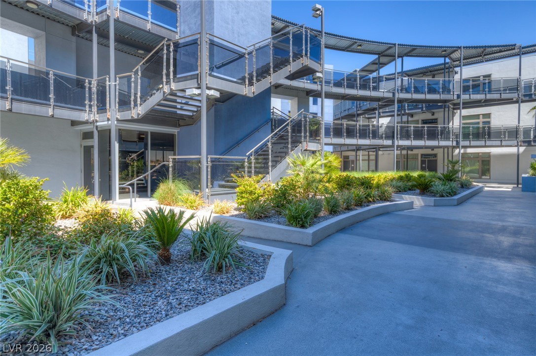 Photo 5 of 8925 W Flamingo Road #325