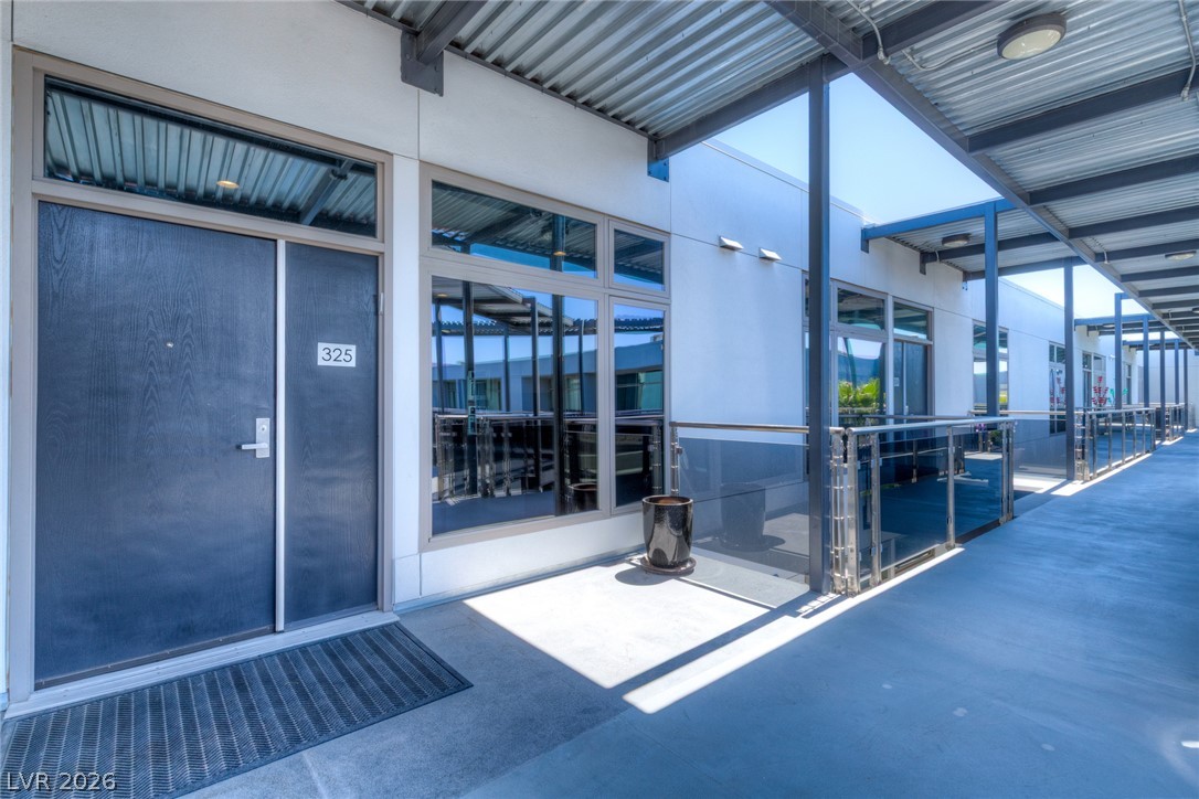 Photo 6 of 52, 8925 W Flamingo Road #325