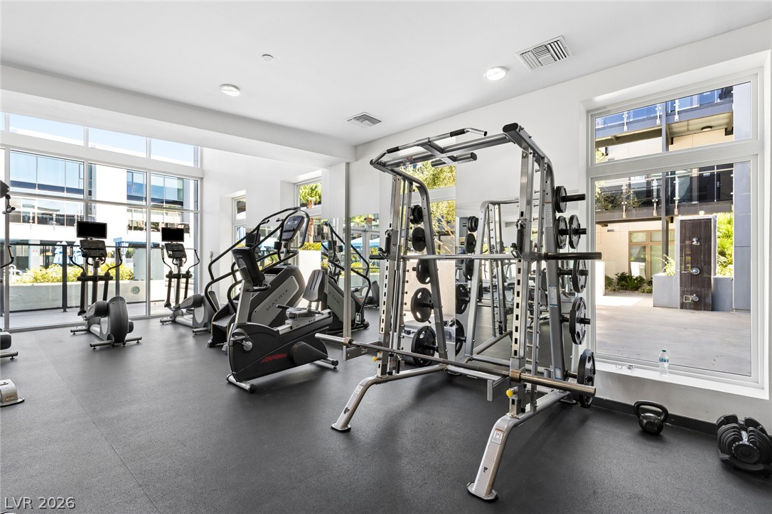 Photo 46 of 52, 8925 W Flamingo Road #325