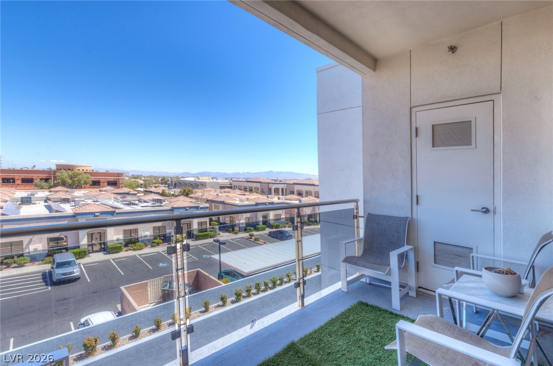 Photo 27 of 52, 8925 W Flamingo Road #325