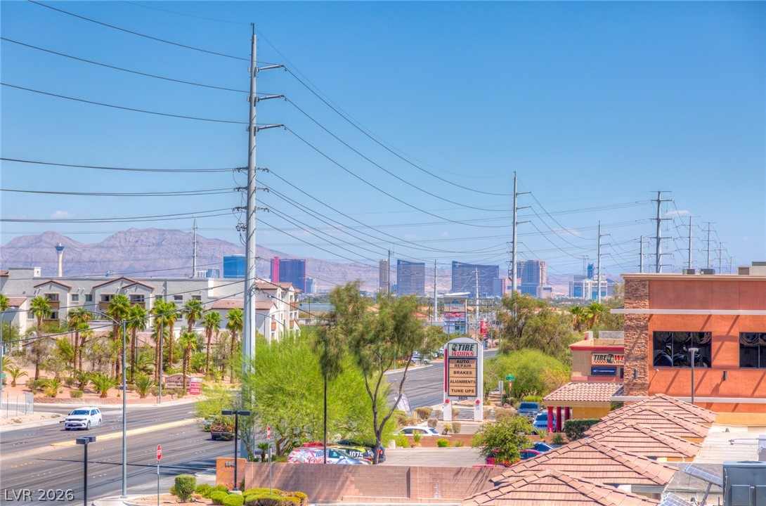 Photo 29 of 52, 8925 W Flamingo Road #325