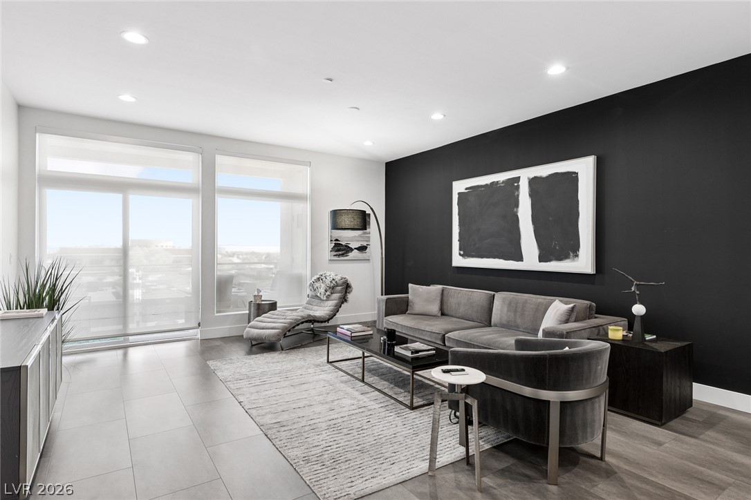 Photo 14 of 52, 8925 W Flamingo Road #325