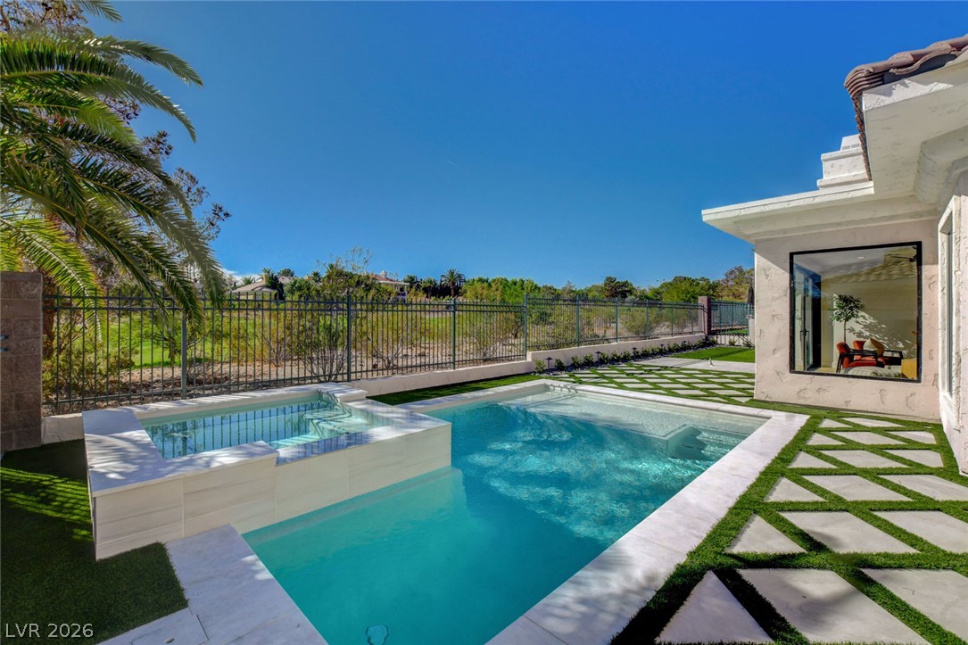 1900 Glenview Drive, Las Vegas 89134