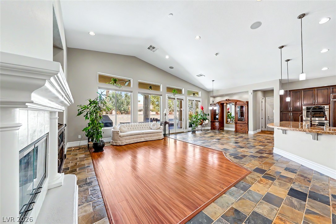 Photo 9 of 47, 6292 San Gagano Avenue