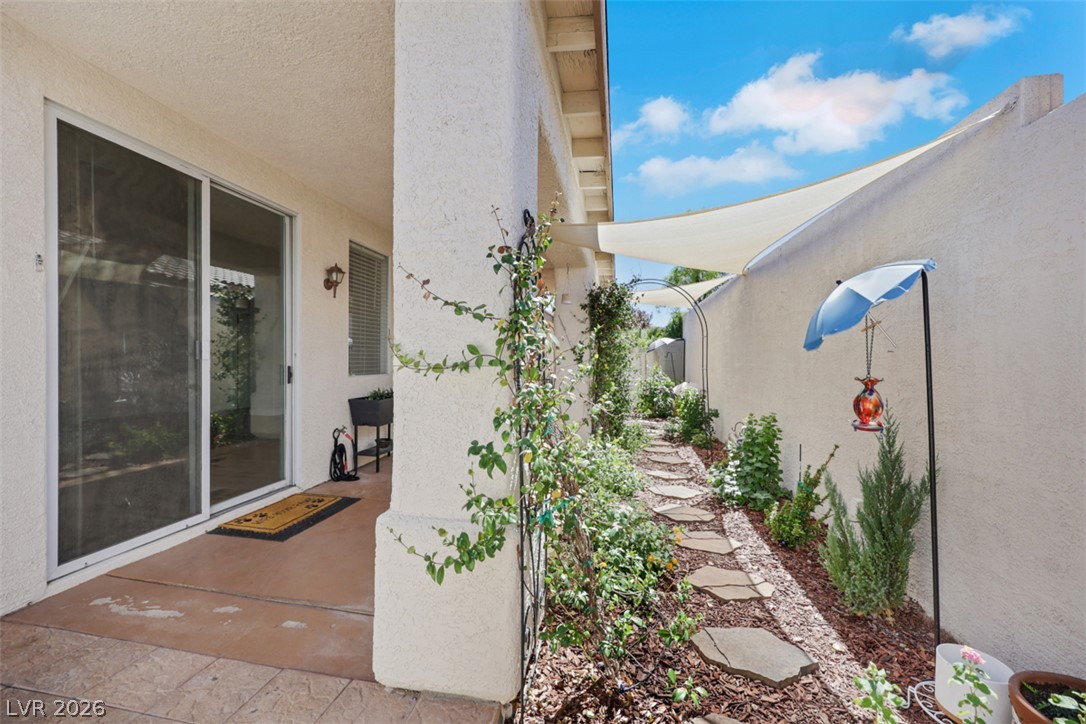 Photo 31 of 33, 217 Crown Imperial Street