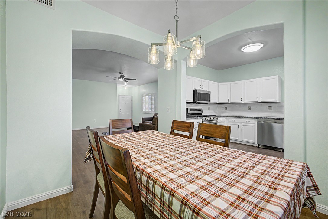 Photo 14 of 40, 2153 Quarry Ridge Street #103
