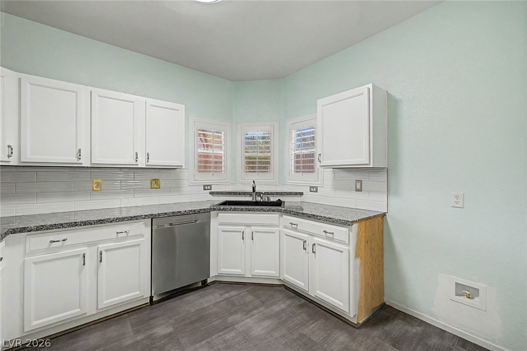 Photo 17 of 40, 2153 Quarry Ridge Street #103