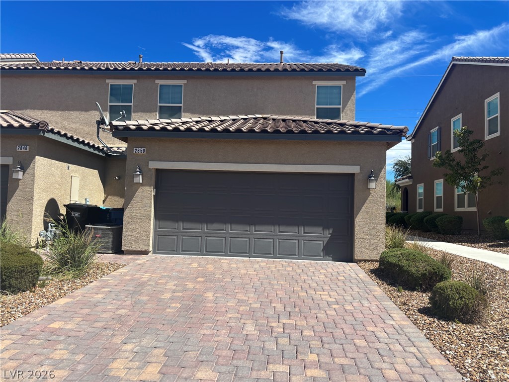 Photo 4 of 2850 Alenga Street