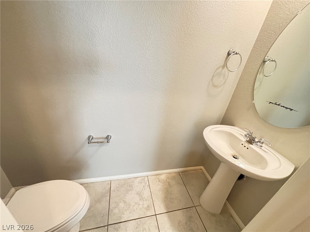 Photo 12 of 33, 2850 Alenga Street