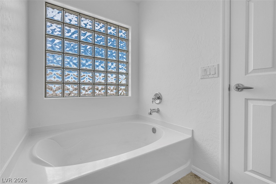 Photo 6 of 26, 112 Newmiller Street