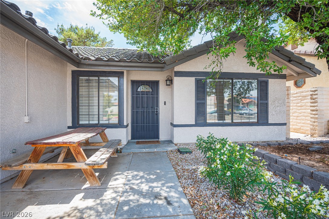 Photo 4 of 3139 Regal Oak Drive