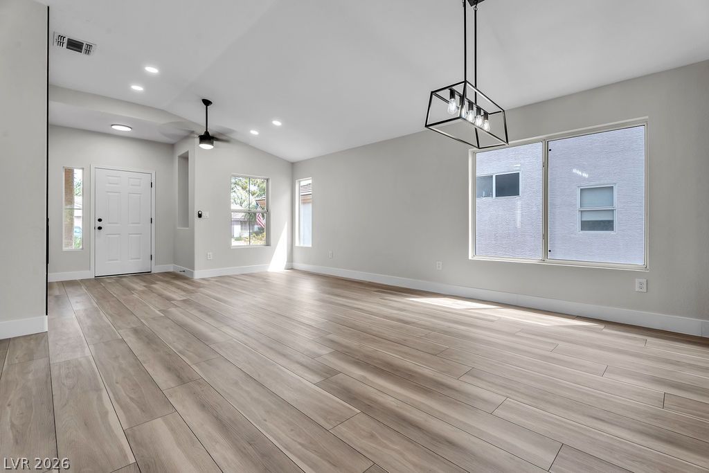 Photo 15 of 58, 2139 Chapman Ranch Drive