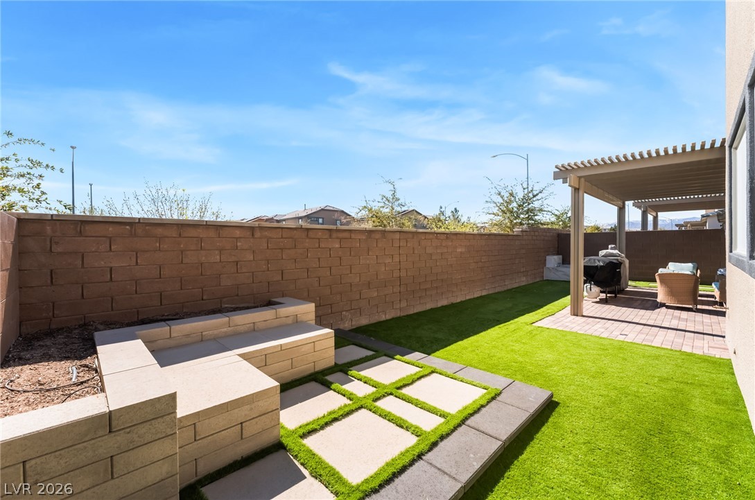 Photo 3 of 1305 Crimson Sunbird Avenue