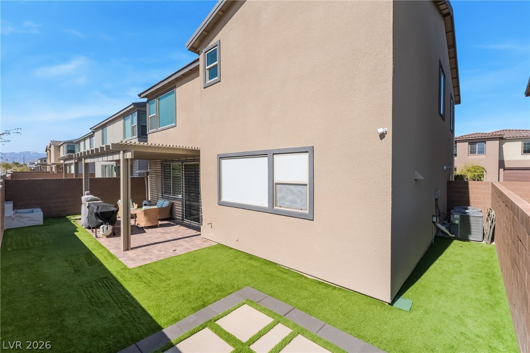 Photo 34 of 46, 1305 Crimson Sunbird Avenue