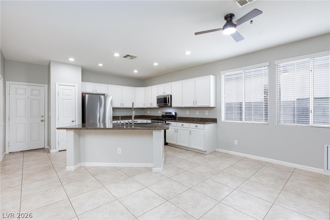 Photo 6 of 34, 5426 Saint Bernard Court