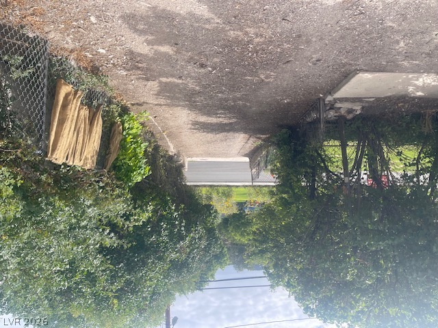 Photo 15 of 27, 604 Murry Street