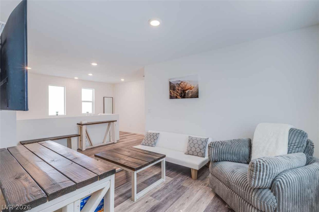 Photo 21 of 34, 7712 Lush Oasis Avenue