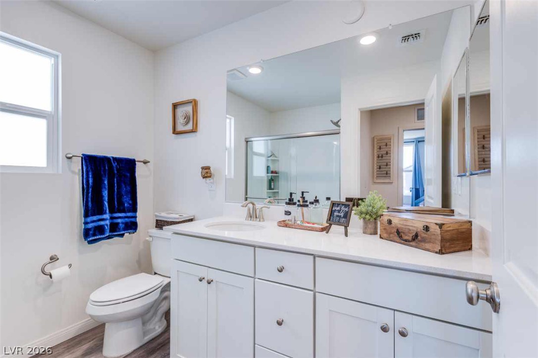 Photo 4 of 7712 Lush Oasis Avenue