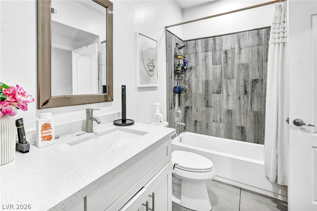 Photo 11 of 23, 5525 W Flamingo Road #1021