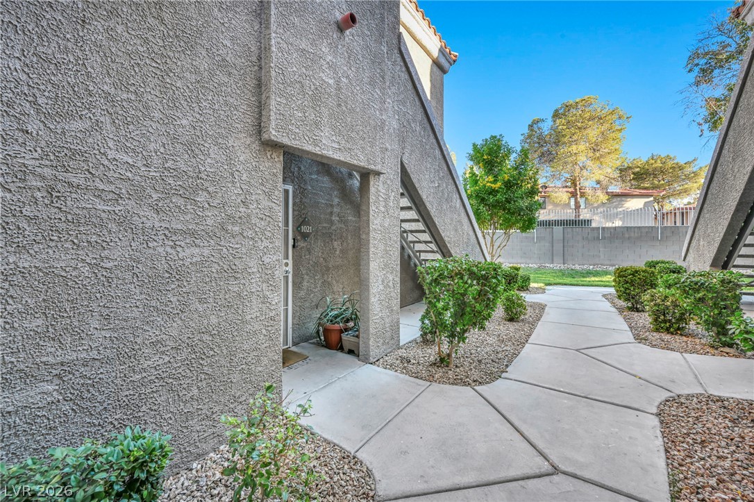 Photo 18 of 23, 5525 W Flamingo Road #1021