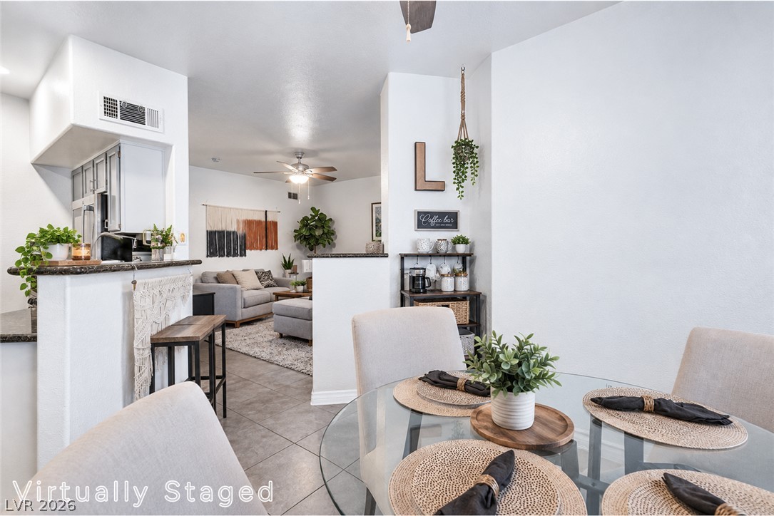 Photo 8 of 23, 5525 W Flamingo Road #1021