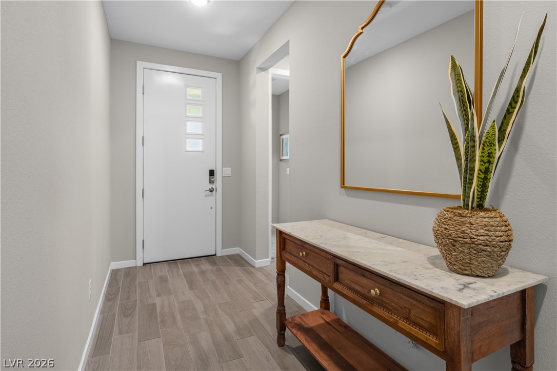 Photo 2 of 758 Faircliff Court