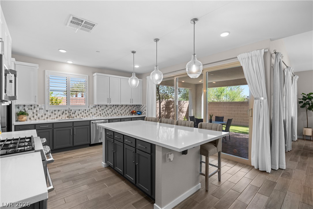 758 Faircliff Court, Henderson