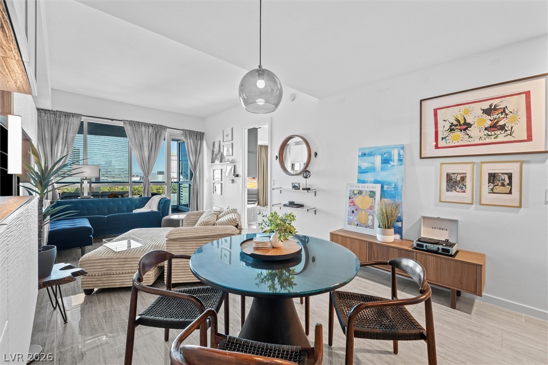 Photo 14 of 49, 4525 Dean Martin Drive #1111