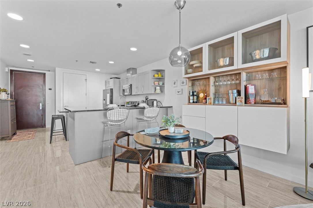 Photo 13 of 49, 4525 Dean Martin Drive #1111