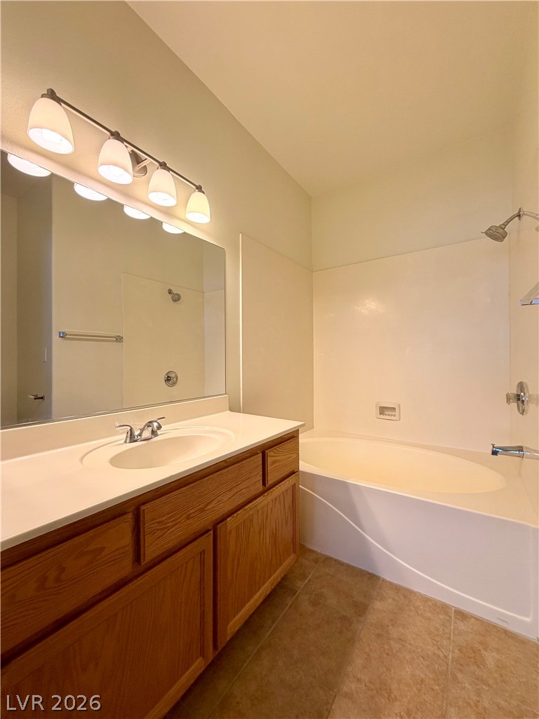 Photo 16 of 28, 1420 Red Crest Lane #203
