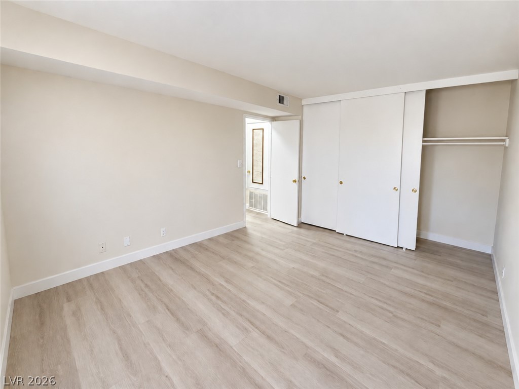 Photo 11 of 20, 3120 S Eastern Avenue #11