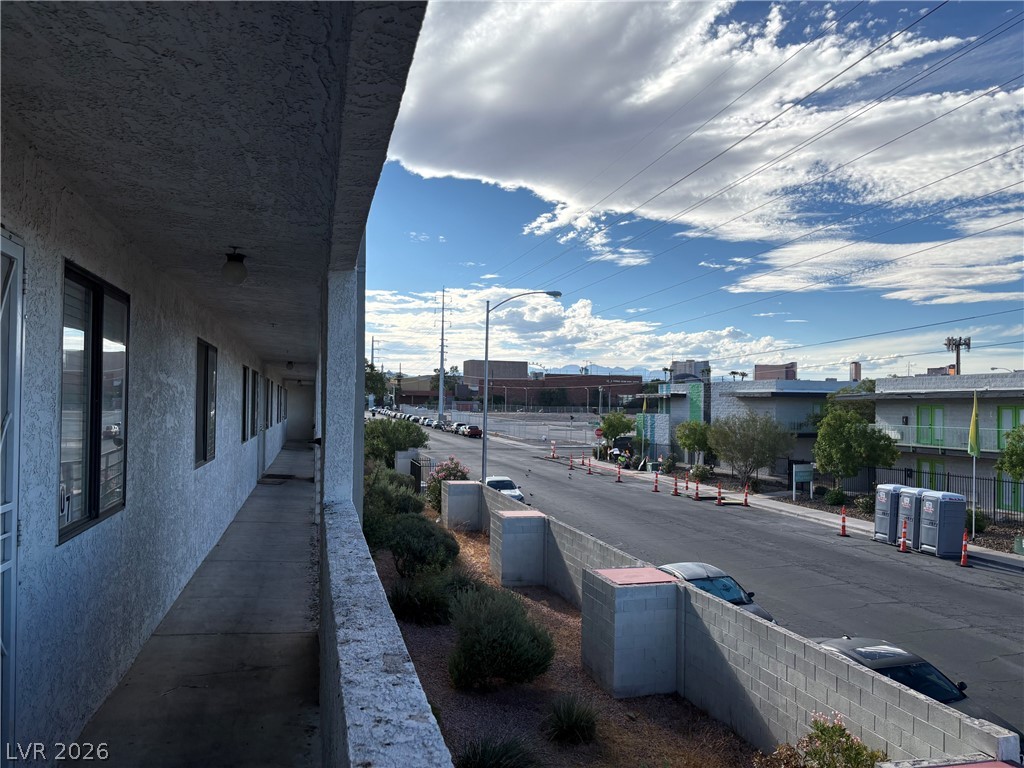 Photo 3 of 1381 E University Avenue #207