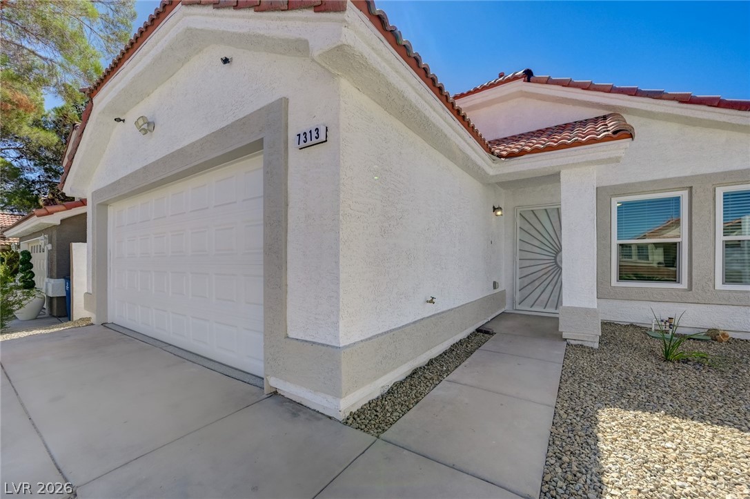 Photo 4 of 7313 Silver Ridge Drive