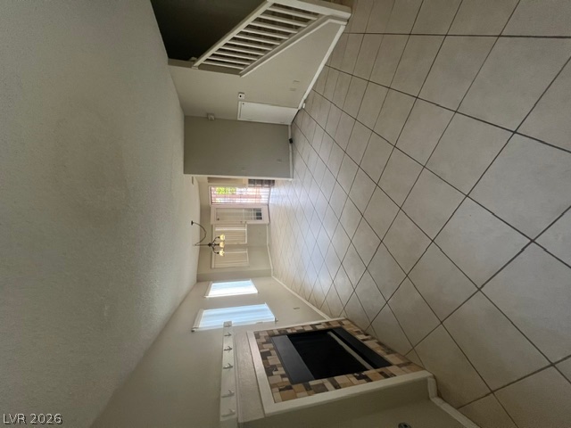 Photo 10 of 40, 9112 Quiet Cove Way