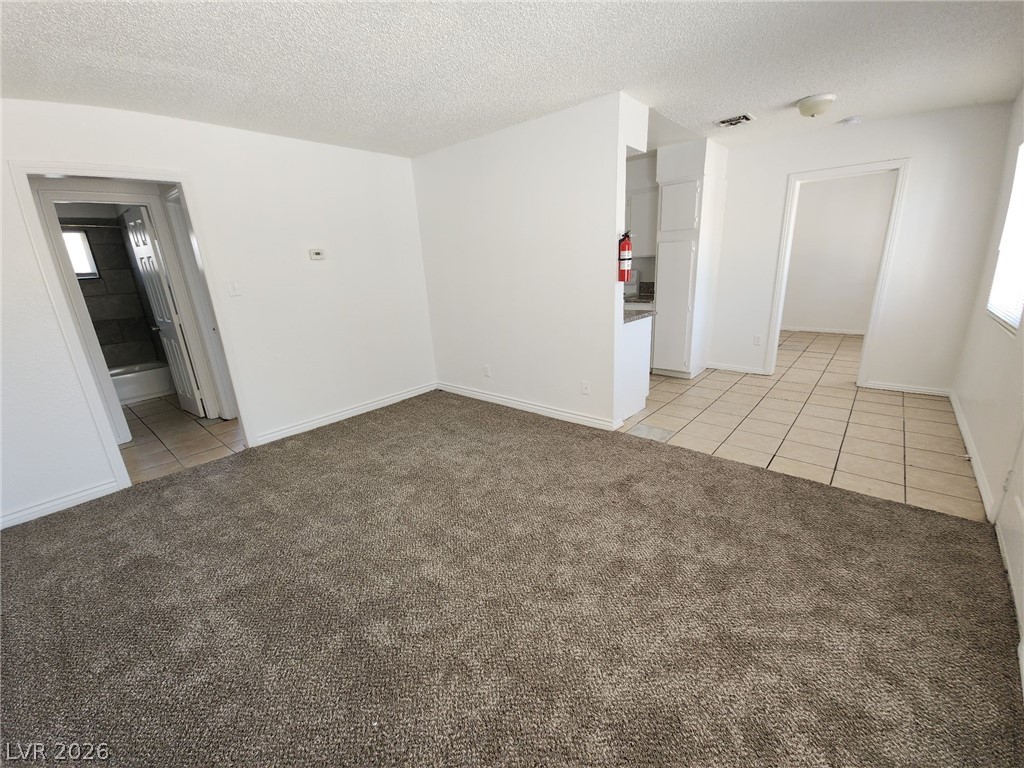 Photo 7 of 24, 2513 Cedar Avenue