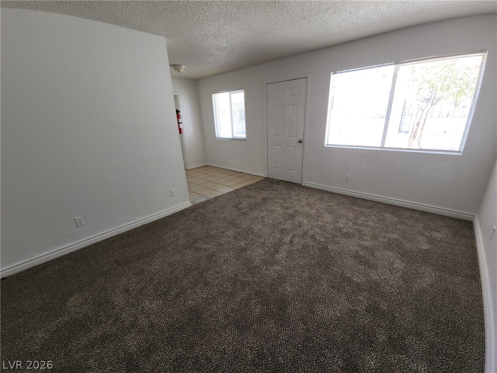 Photo 8 of 24, 2513 Cedar Avenue