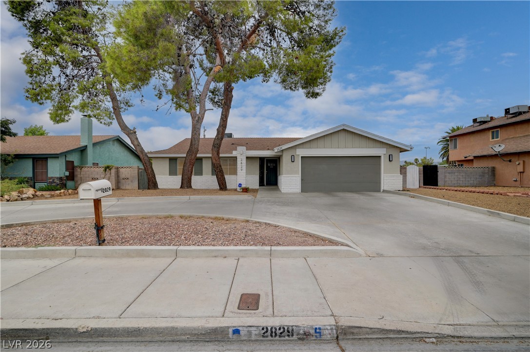 Photo 3 of 2829 N Michael Way