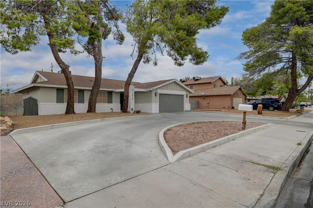 Photo 6 of 53, 2829 N Michael Way