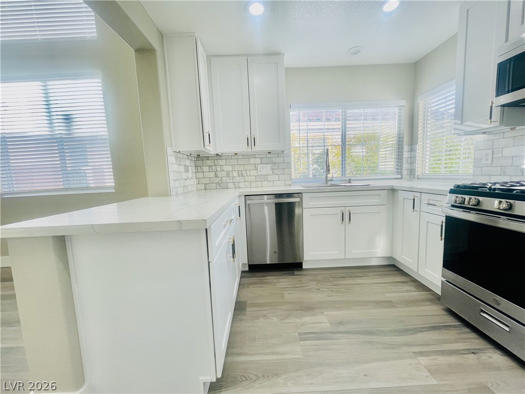 Photo 8 of 29, 9224 Canalino Drive