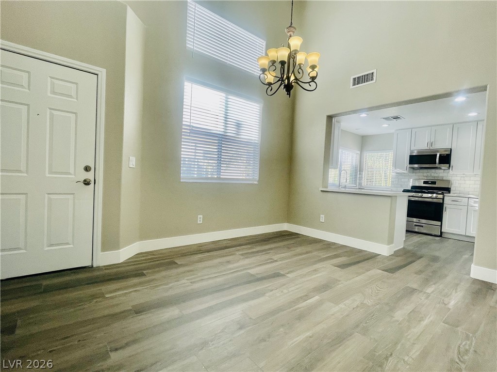 Photo 3 of 9224 Canalino Drive