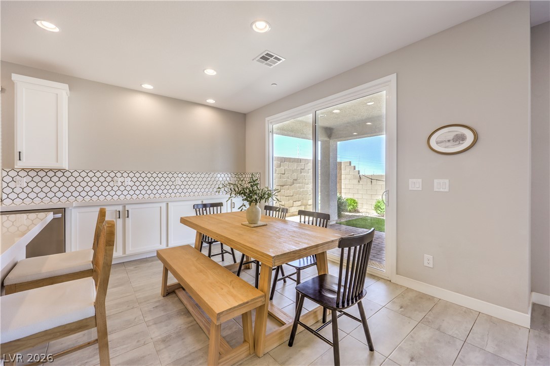 Photo 10 of 67, 10632 Adeno Avenue