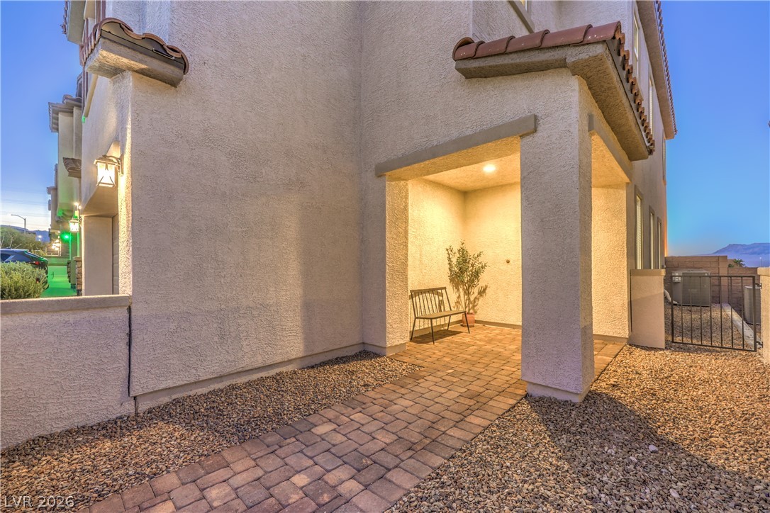 Photo 44 of 67, 10632 Adeno Avenue