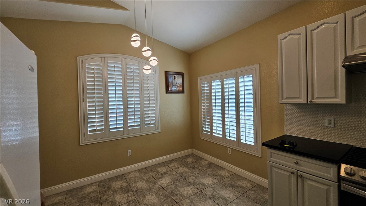 Photo 8 of 31, 7058 Palisade Grove Court