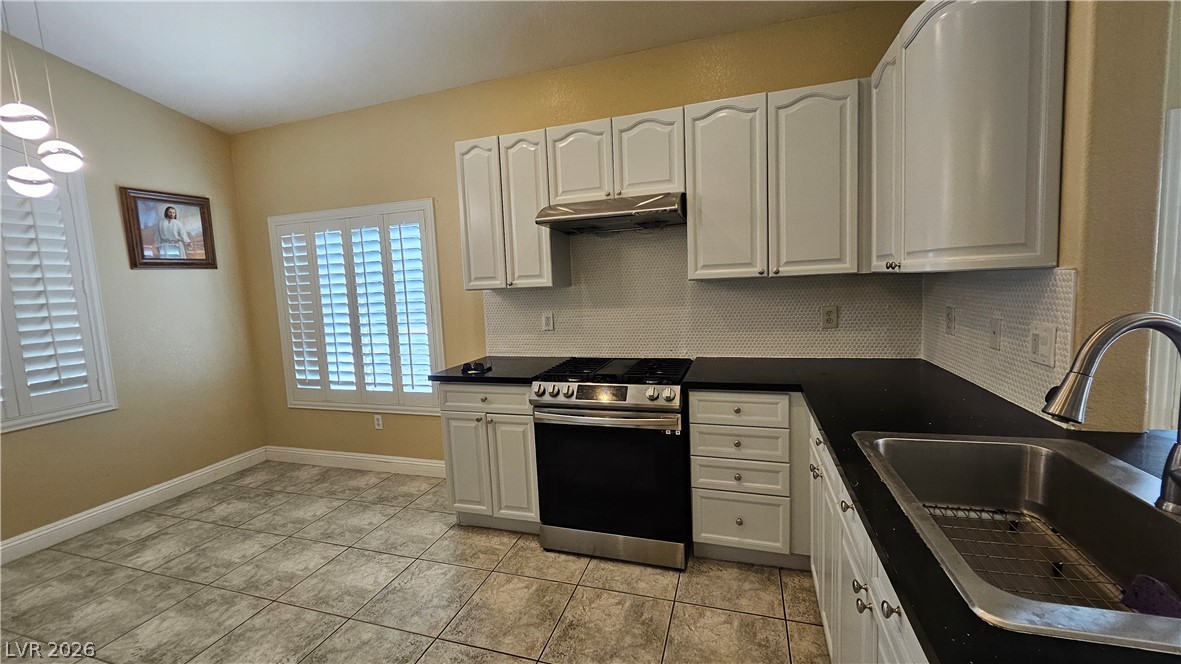 Photo 9 of 31, 7058 Palisade Grove Court