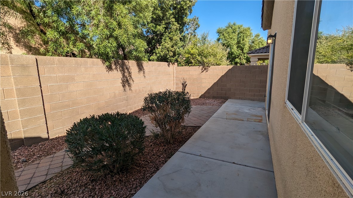 Photo 25 of 31, 7058 Palisade Grove Court