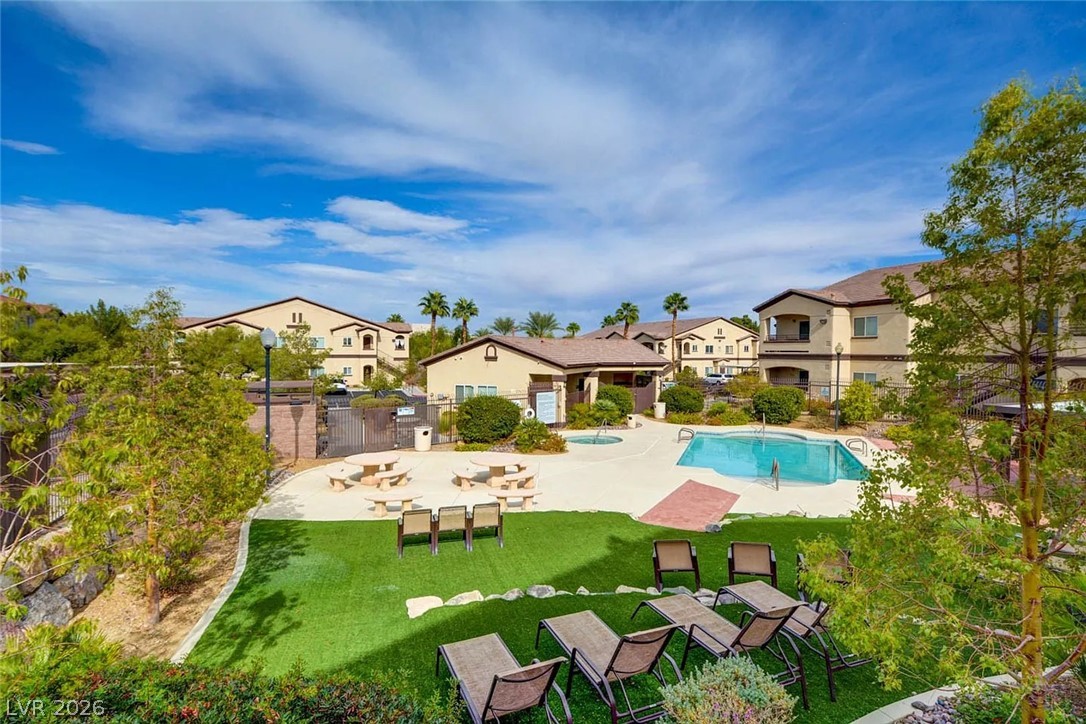Photo 17 of 22, 2291 W Horizon Ridge Parkway #9249