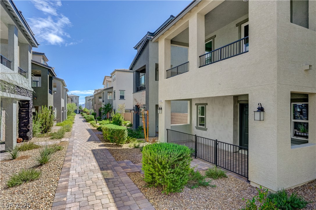 Photo 8 of 61, 4756 Parkarbor Avenue
