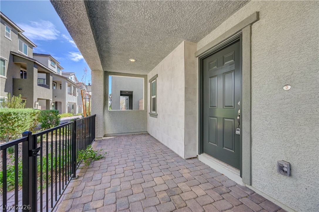Photo 10 of 61, 4756 Parkarbor Avenue