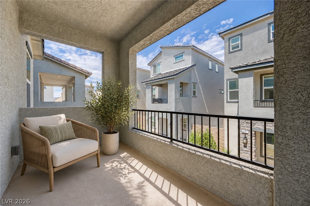 Photo 4 of 4756 Parkarbor Avenue